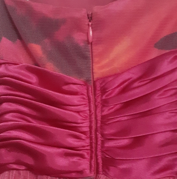 Prom dress - Picture 3 of 4